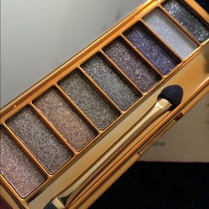 Gorgeous sparkly 9 eyeshadows brand new